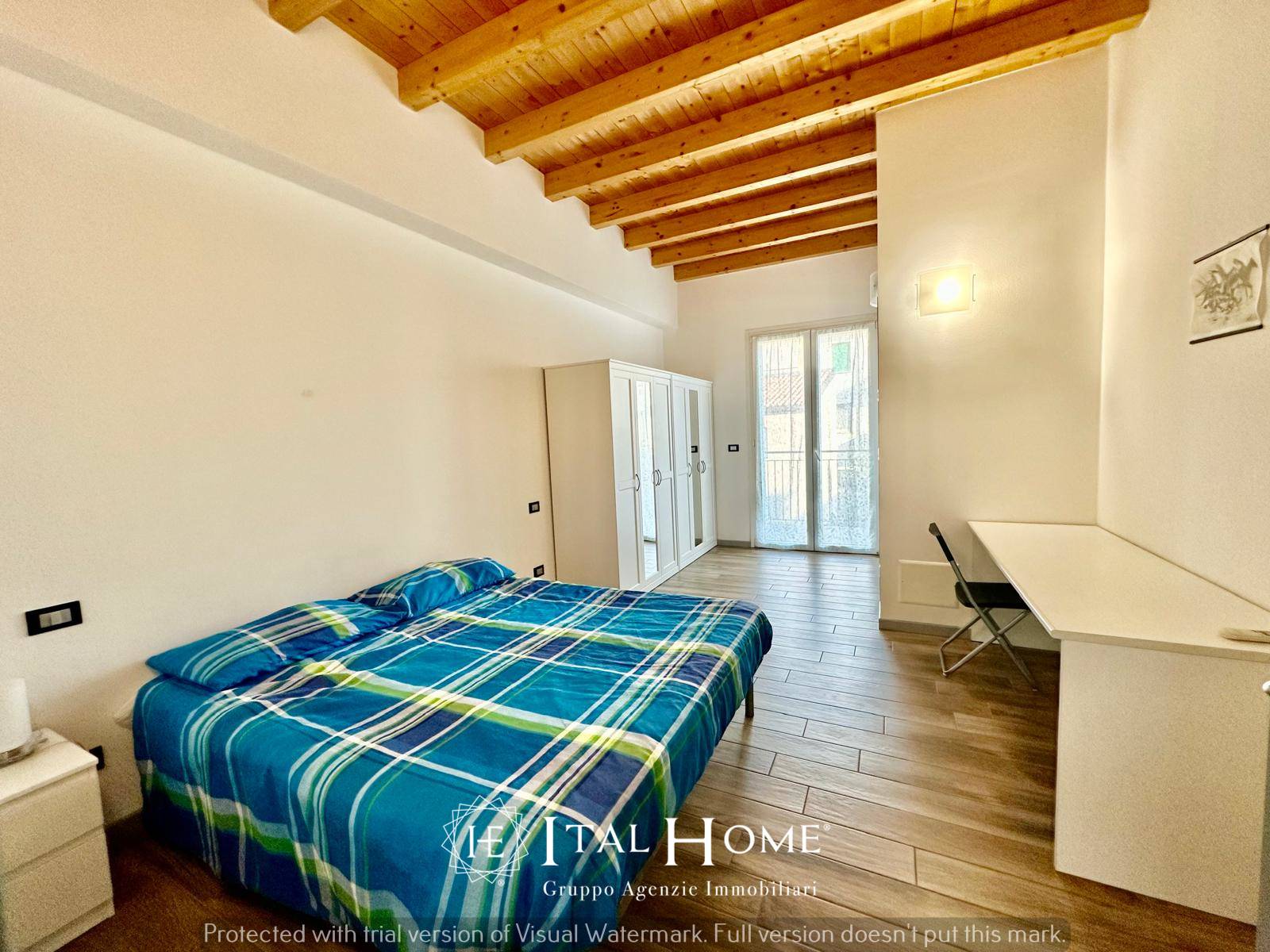 STANZA SINGOLA CON BAGNO PRIVATO E BALCONE